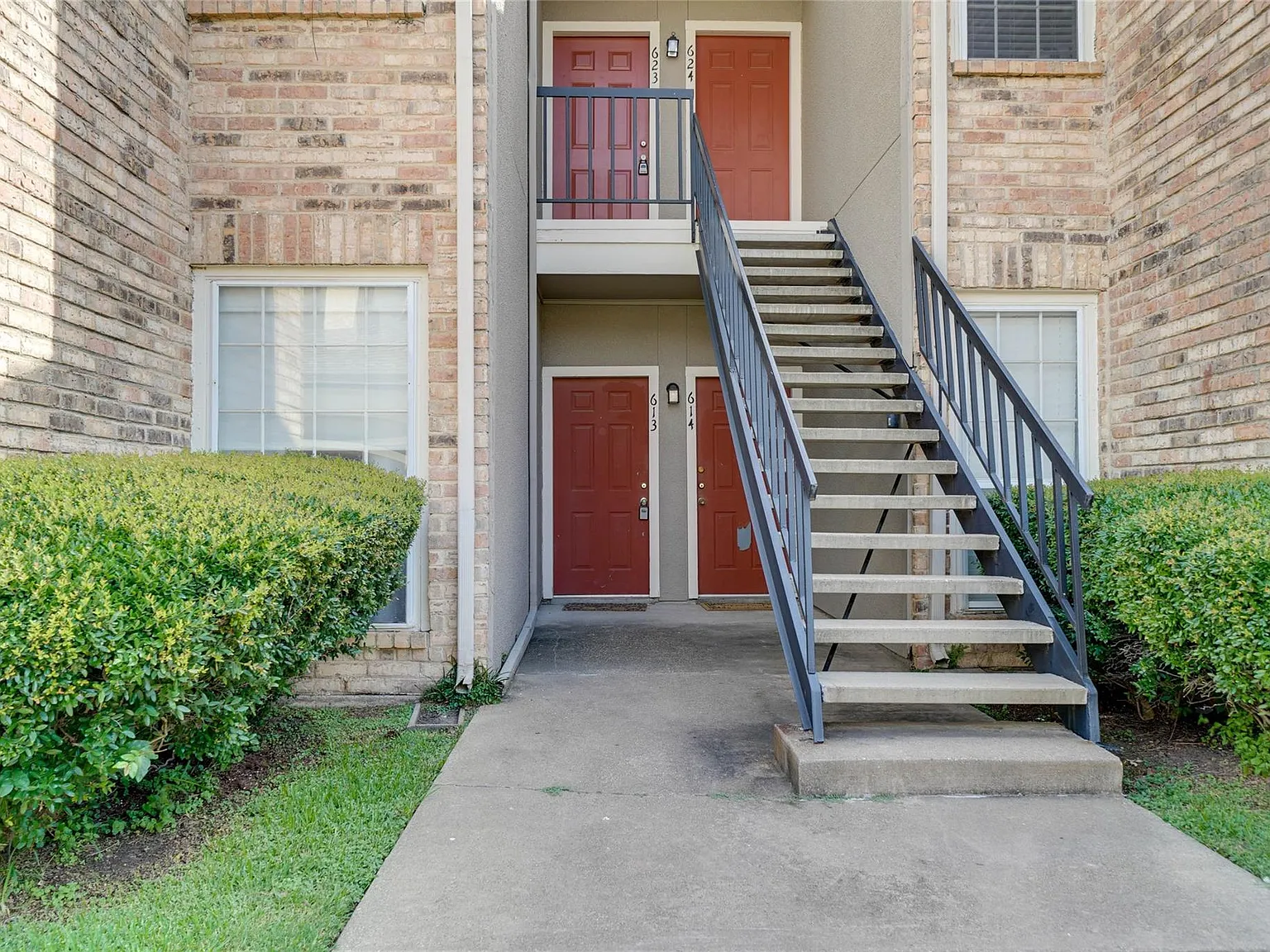 2 bed, 879 sqft, $1,700 — Photo 4