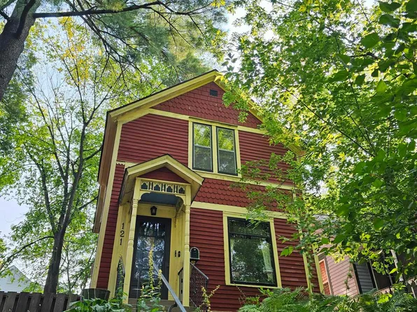121 Warwick St SE, Minneapolis, MN 55414