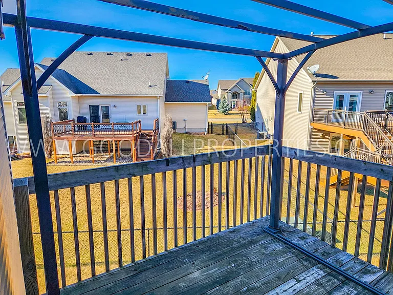 1106 NW Rockcrest Rd — Photo 15