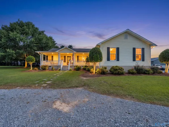 504 County Road 411, Section, AL 35771