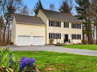 127 Washington St, Northbridge, MA 01534