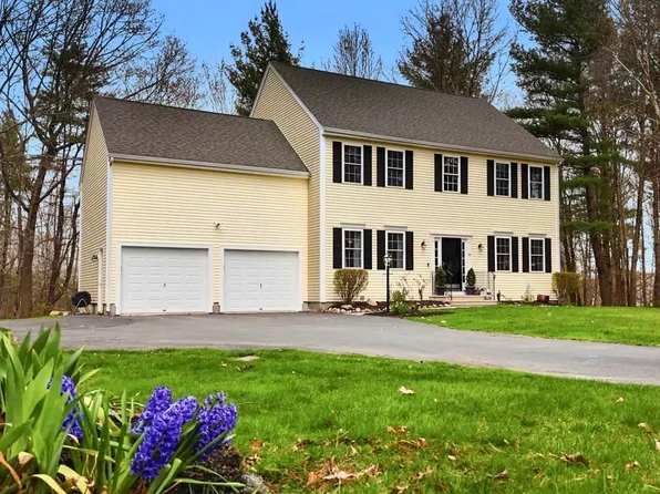 127 Washington St, Northbridge, MA 01534