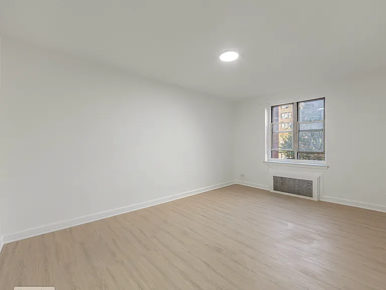 76-10 34th Ave #2H — Photo 8