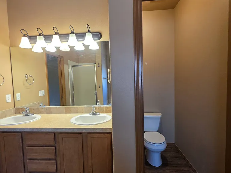 2300 Meridian Ave — Photo 16