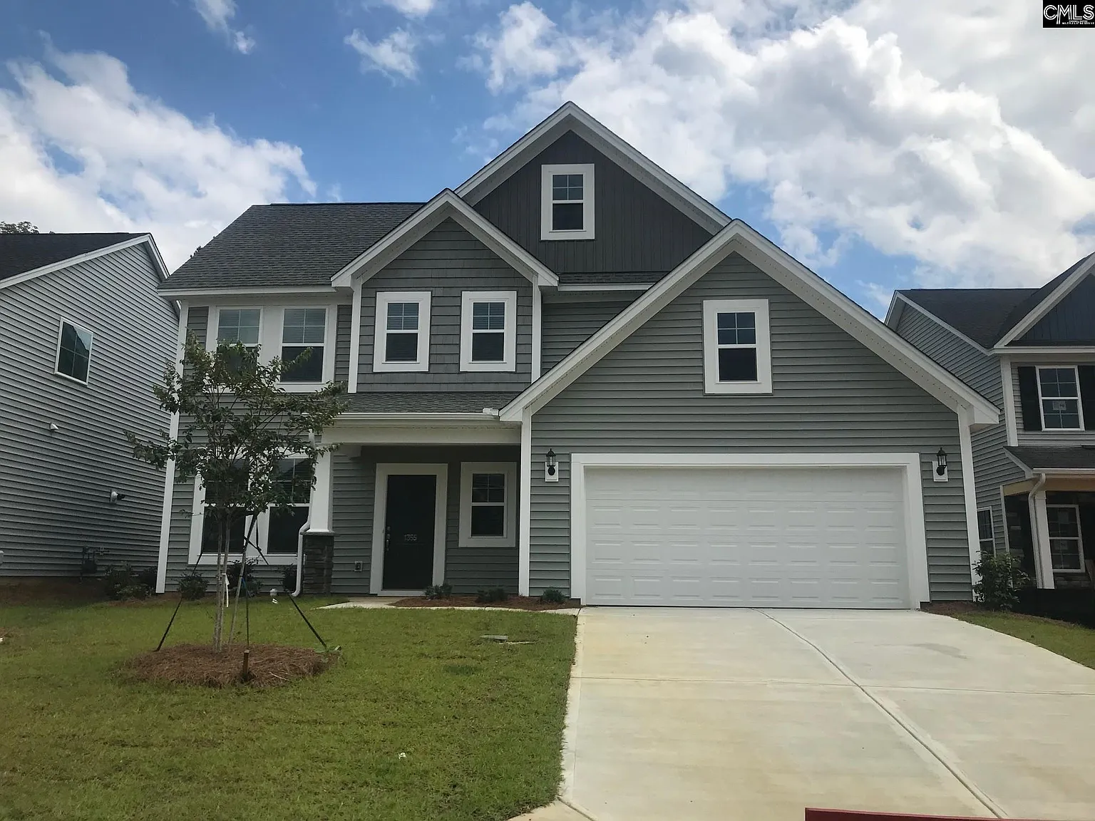 4 bed, 2295 sqft, $2,450 — Photo 1