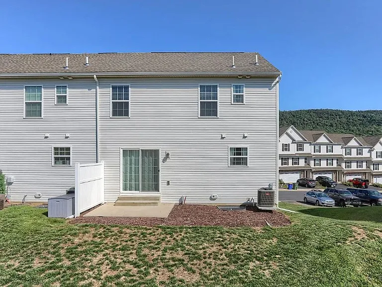 2317 Bartlett Rd — Photo 28