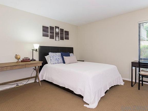 5th image of 9249 Village Glen Dr Unit 109