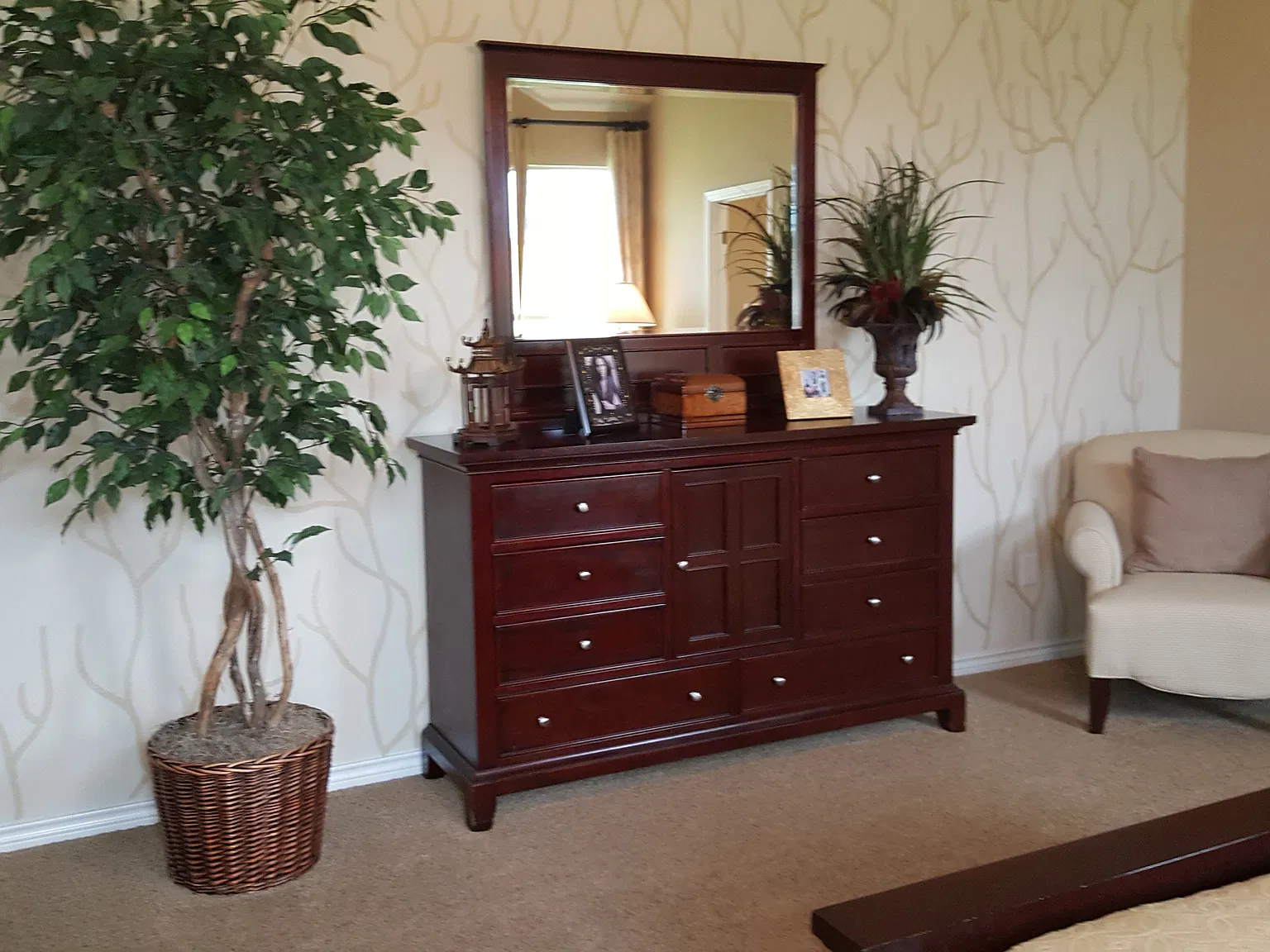 4 bed, 3.5 bath, 3520 sqft, $3,100 — Photo 4