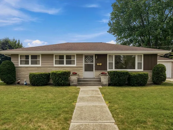 809 New York AVENUE, Oostburg, WI 53070