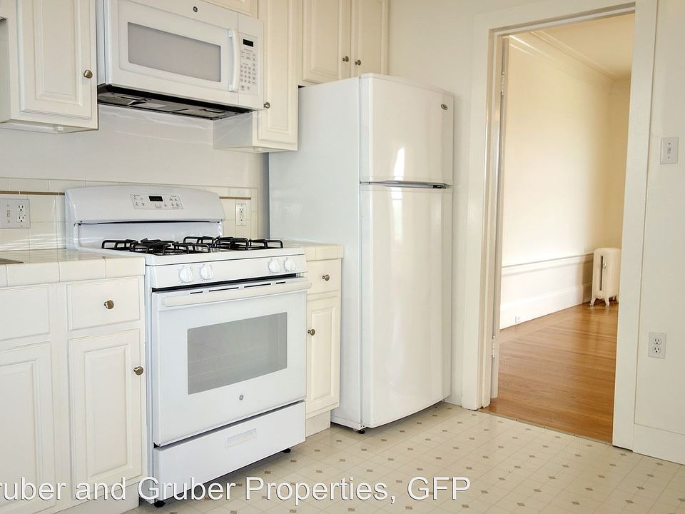 1st image of 2255 Lake St APT 11
