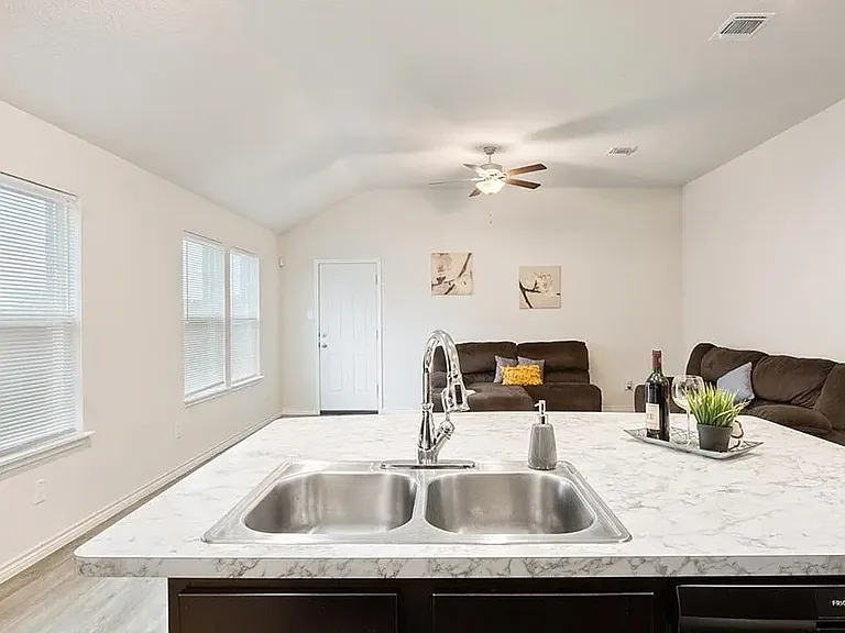 6510 Catherine Dr — Photo 5