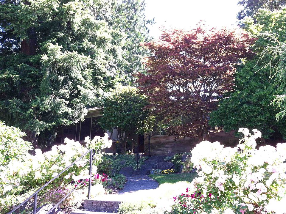 2nd image of 5736 60th Ave NE