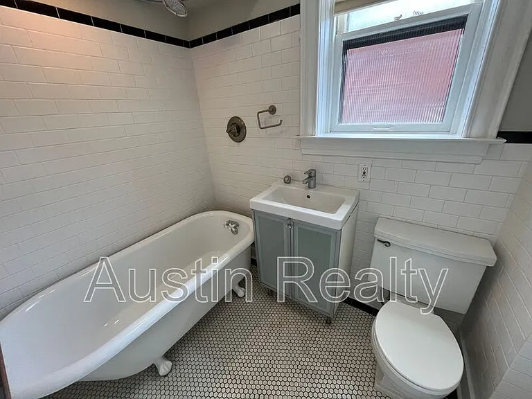 3901 Hartford St #2F — Photo 11