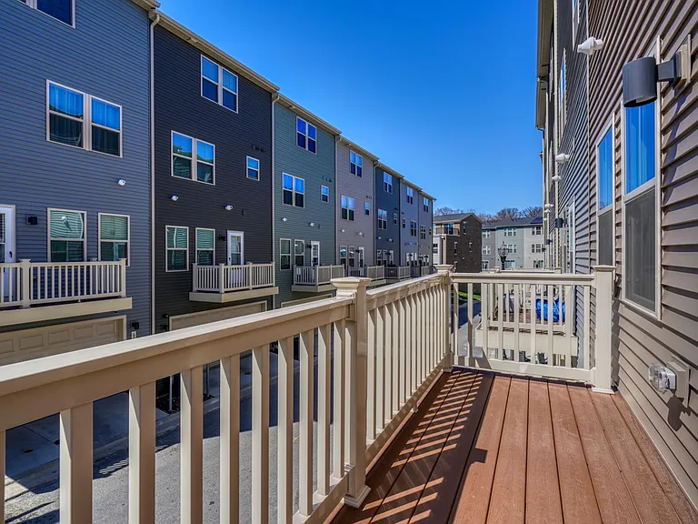 6100 Northwest Dr #1 — Photo 53