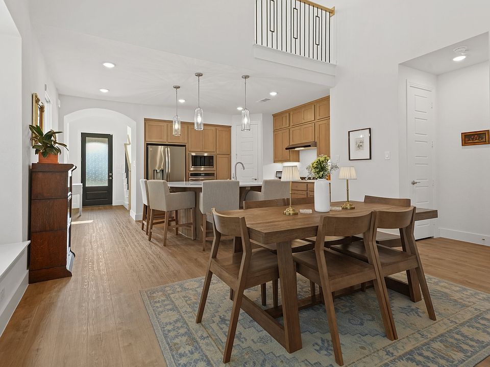 1st image of 2108 Elm Pl