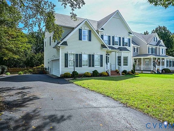 3rd image of 9018 Brigadier Rd