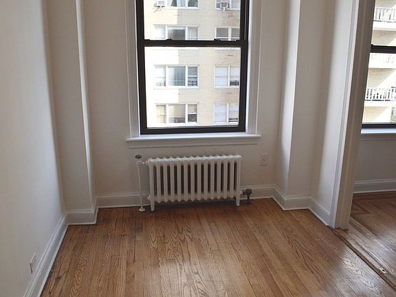 2nd image of 323 2nd Ave #10C