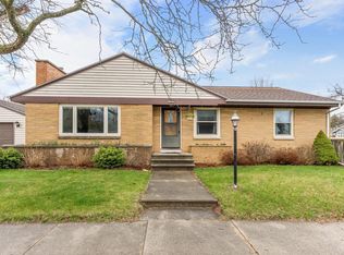 2012 34th St, Two Rivers, WI 54241