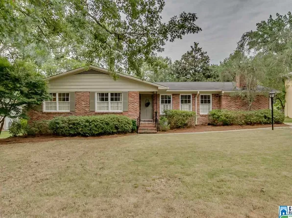 1333 Larry Ln, Birmingham, AL 35213