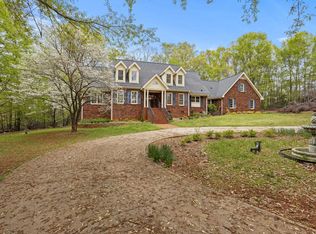 565 Meece Bridge Rd, Taylors, SC 29687