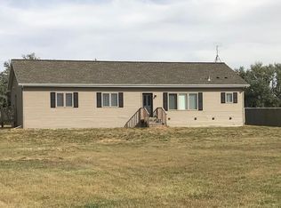 5484 Sweet Clover Ln, Williston, ND 58801