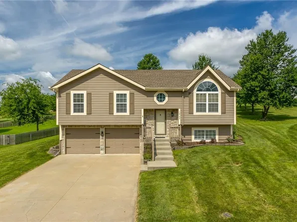 13780 Green Meadow Ct, Platte City, MO 64079