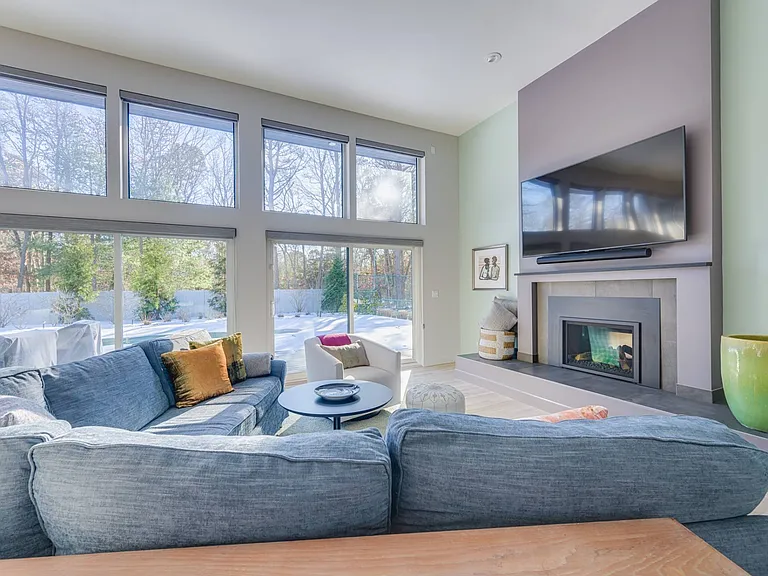 4 Bayberry Ln — Photo 6