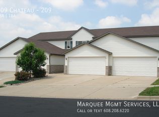 209 Chateau Dr #209, Cottage Grove, WI 53527