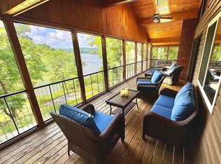 73 Hawthorne Ct, Brandenburg, KY 40108