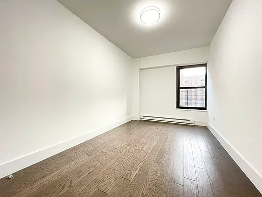 Rented by Bruma Realty LLC | media 8