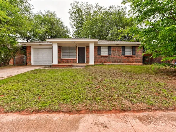 1212 McDonald Dr, Midwest City, OK 73130