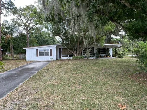 2112 S 31st St, Fort Pierce, FL 34947