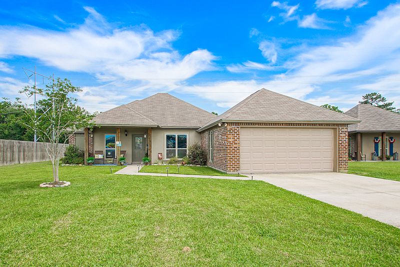 1st image of 9262 Cypress Lake Dr