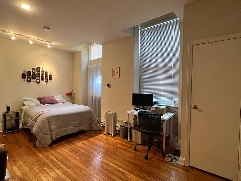 904 Spruce Street — Photo 7