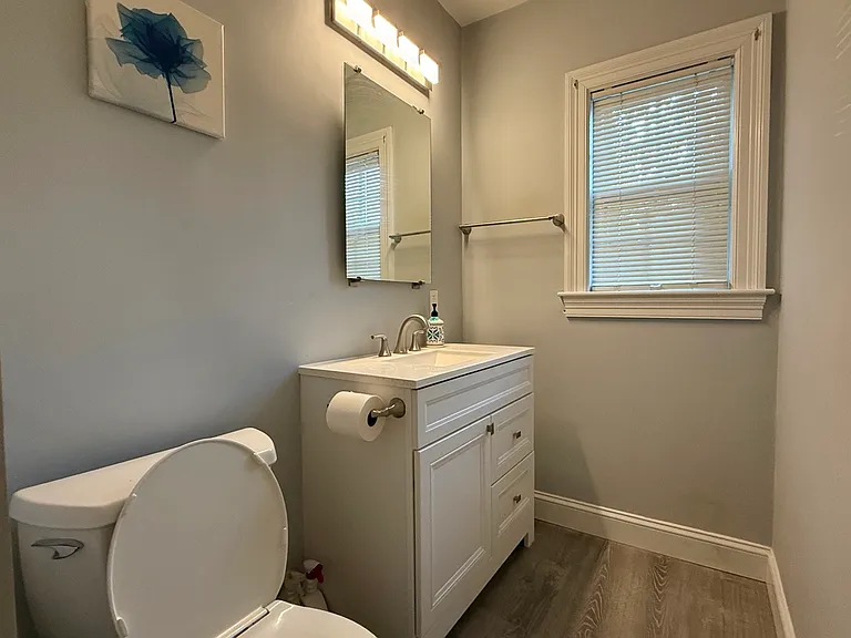 111 Highland Ave — Photo 12