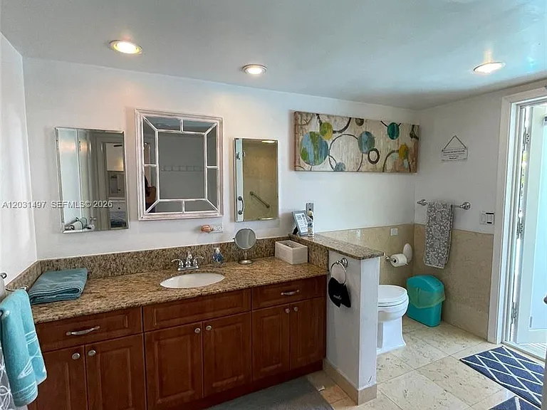 4410 N Buchanan St — Photo 35