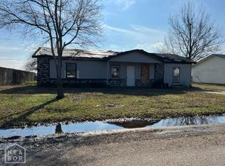 205 12th St, Marked Tree, AR 72365
