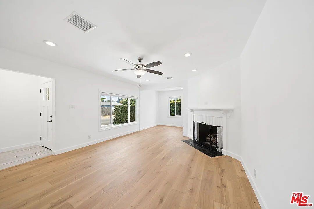 4 bed, 2.0 bath, 1542 sqft, $6,200 — Photo 3