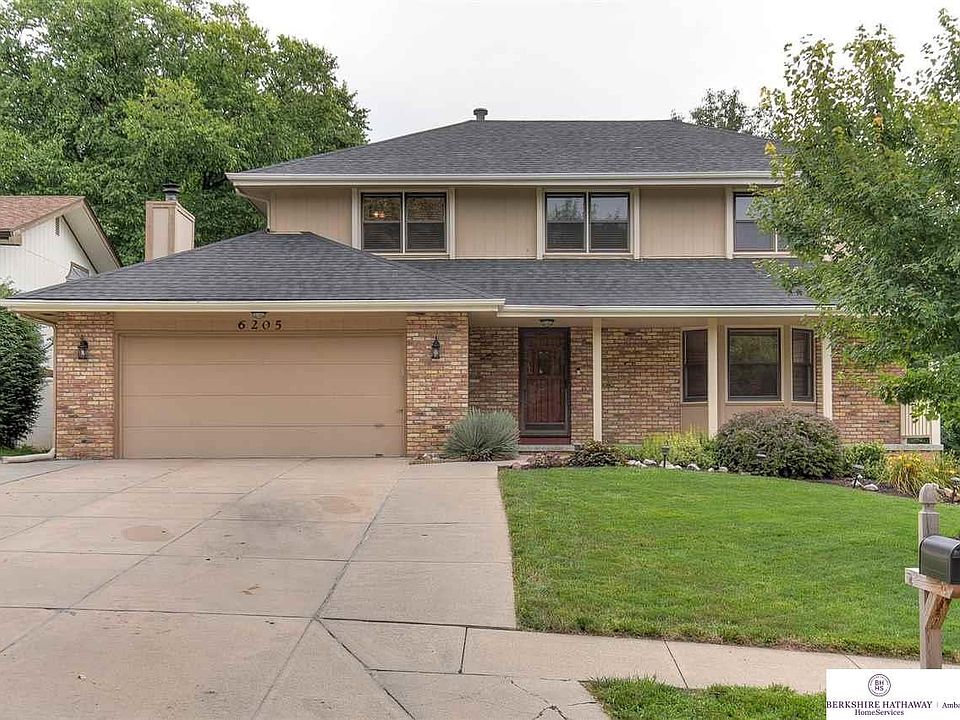1st image of 6205 S 92nd Ave