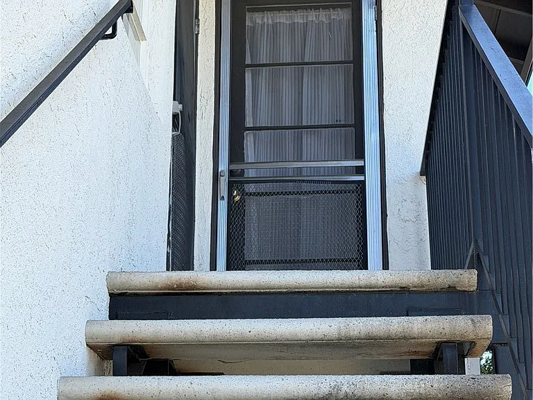 20 W Grand Ave #F — Photo 10