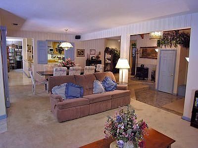 5th image of 4627 Park Woods Dr