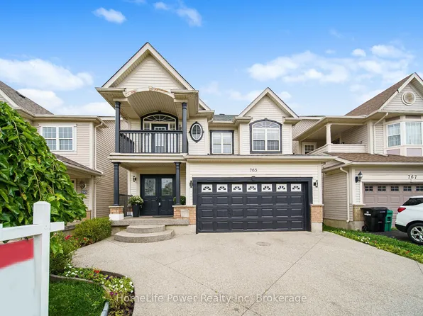 765 Brandenburg Blvd, Waterloo, ON N2T 2W9