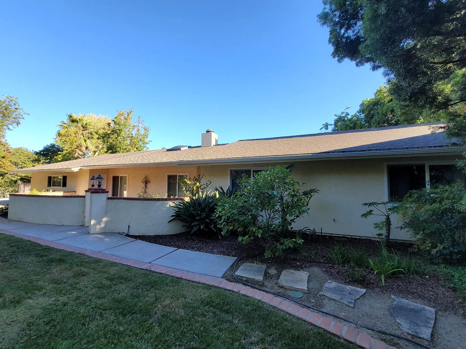 5 bed, 2700 sqft, $7,500 — Photo 3