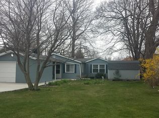 3918 Lake Rd W, Ashtabula, OH 44004