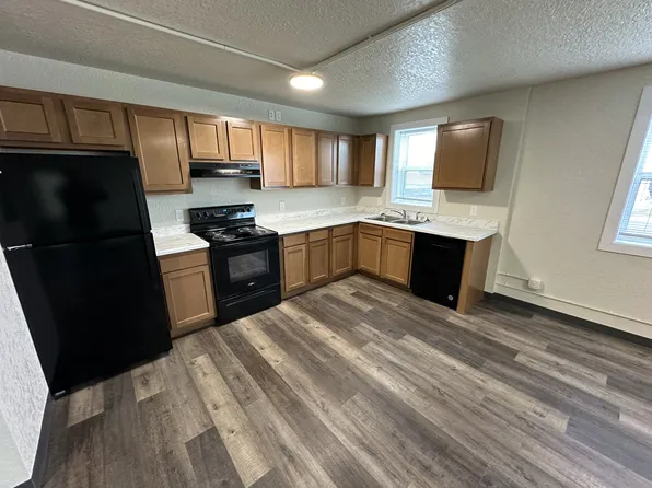 1011 N 2nd St - 12 Plex, 1011 N 2nd St, Aberdeen, SD 57401