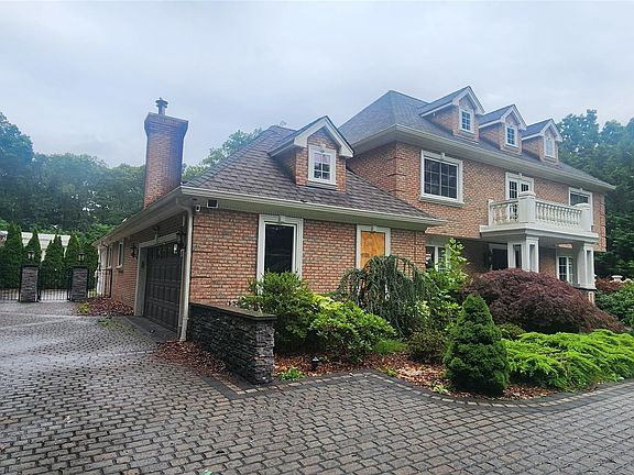 3rd image of 7 Arista Court