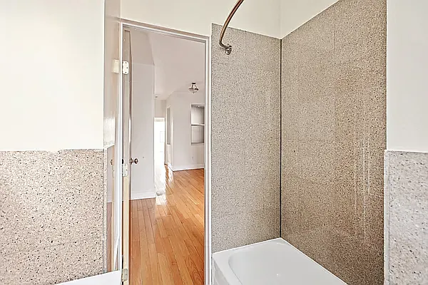 Rented by Living New York | media 11