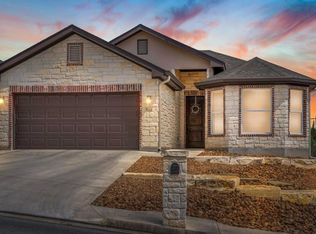1101 Norfolk Ln N, Kerrville, TX 78028
