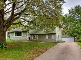 5105 SW 17th St, Des Moines, IA 50315