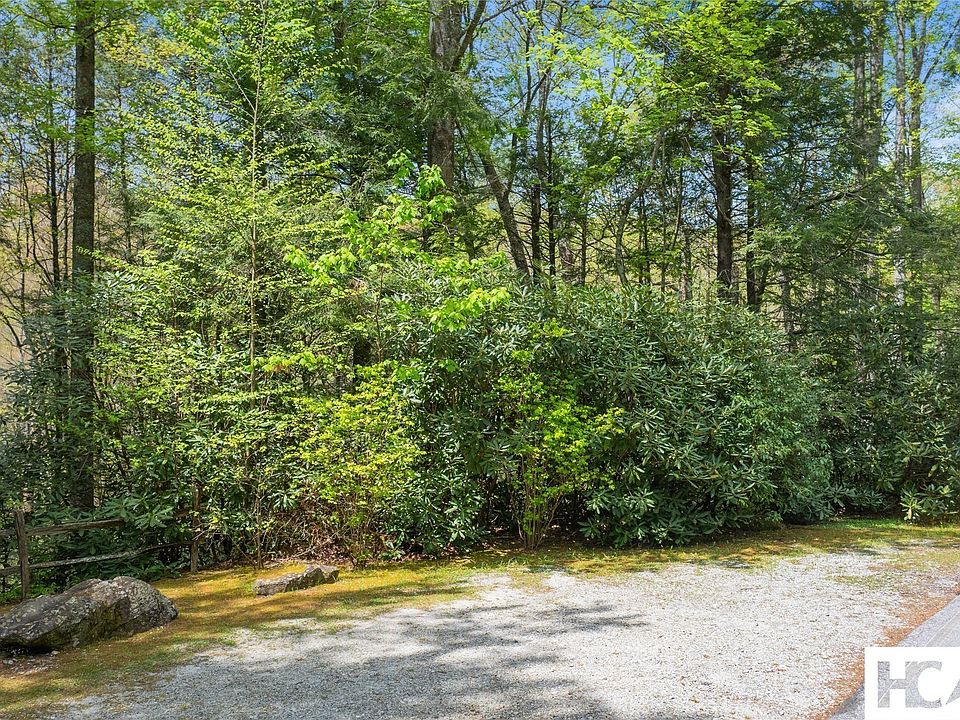 1st image of 205 Hickory Drive